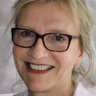 Portrait of Elizabeth Strout