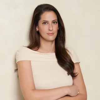 Portrait of Elle Kennedy